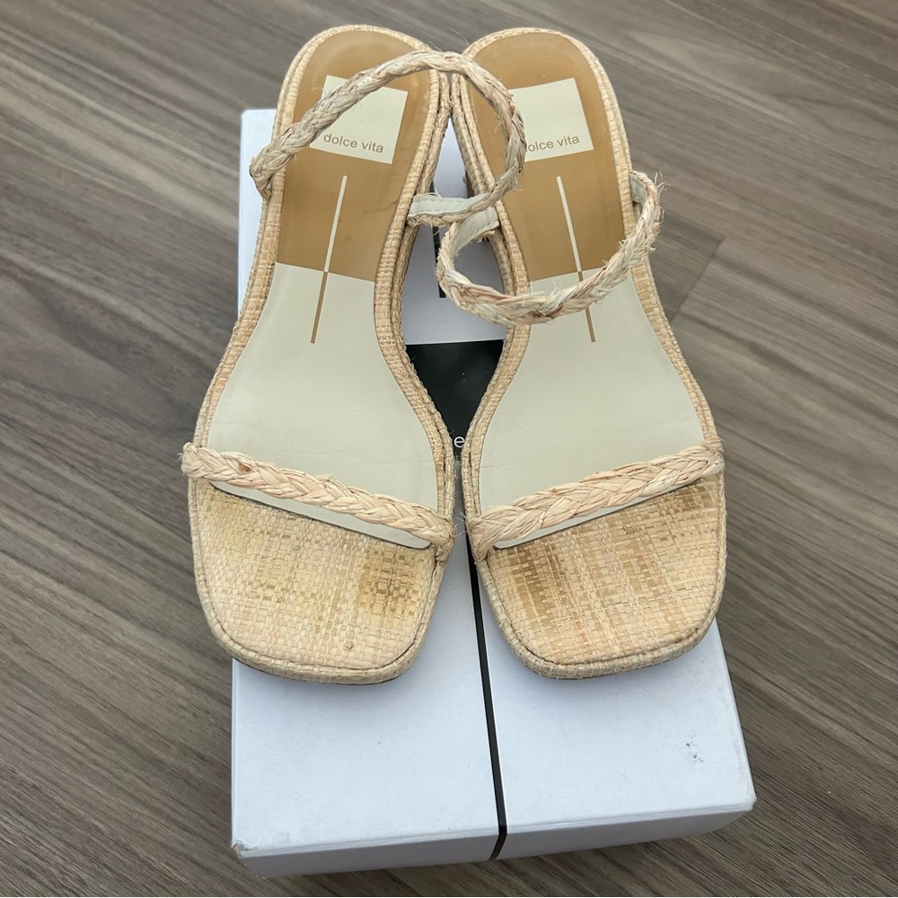 Dolce Vita Riya Natural Raffia